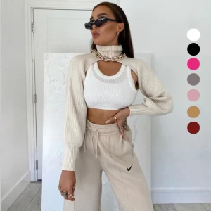 Trui met hoge hals en effen bloeiermouwen