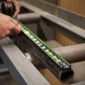 Fluorescerend stalen meetlint