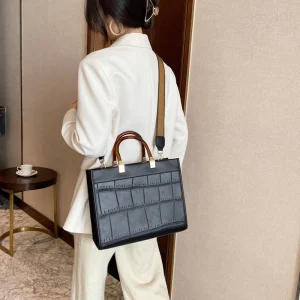 Elegante reistas met grote capaciteit